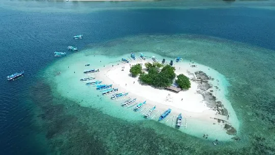 Secret Gili's Tour — Tembowong