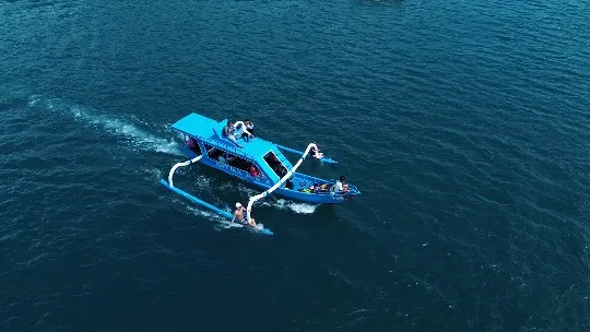 Lombok Pink Beach & Island Hopping Tour
